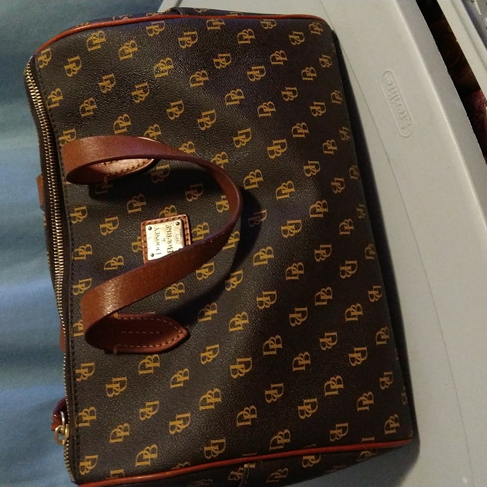 Dooney & Bourke Bag